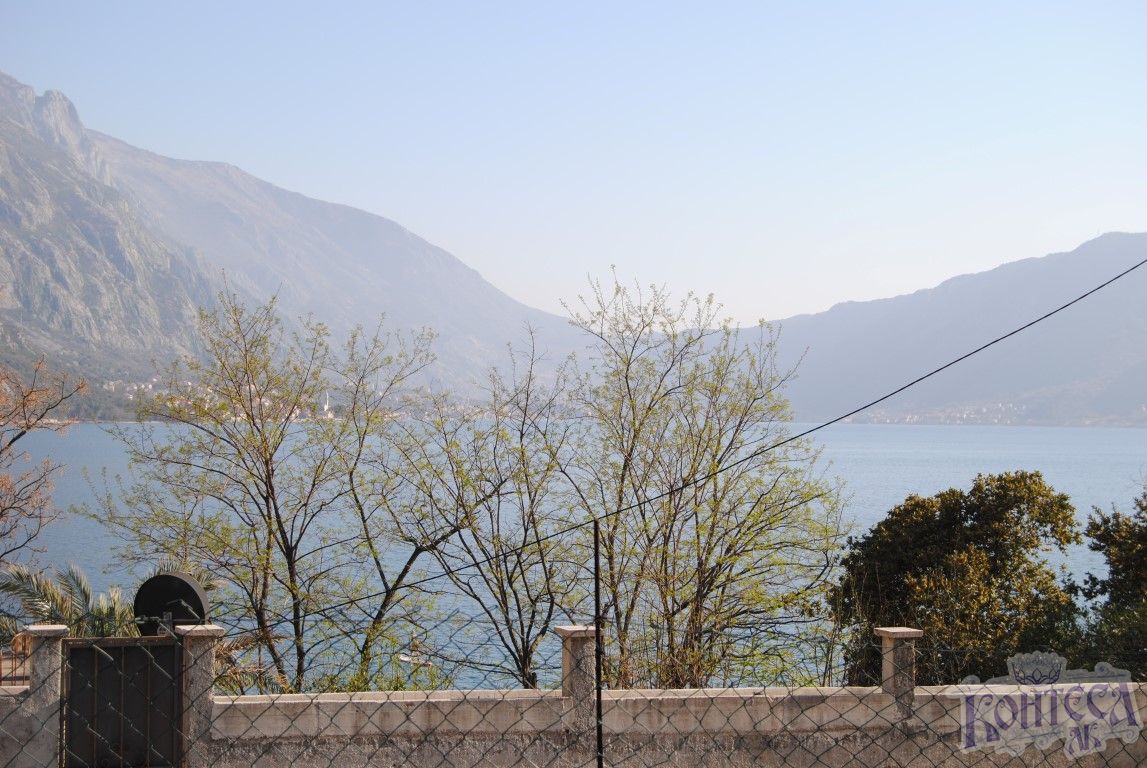 Family house ,50m from the sea in Orahovac –Kotor !